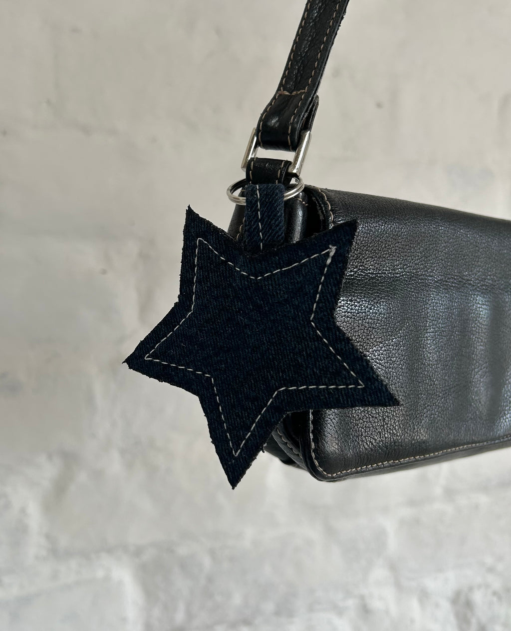 Dark denim star keyring