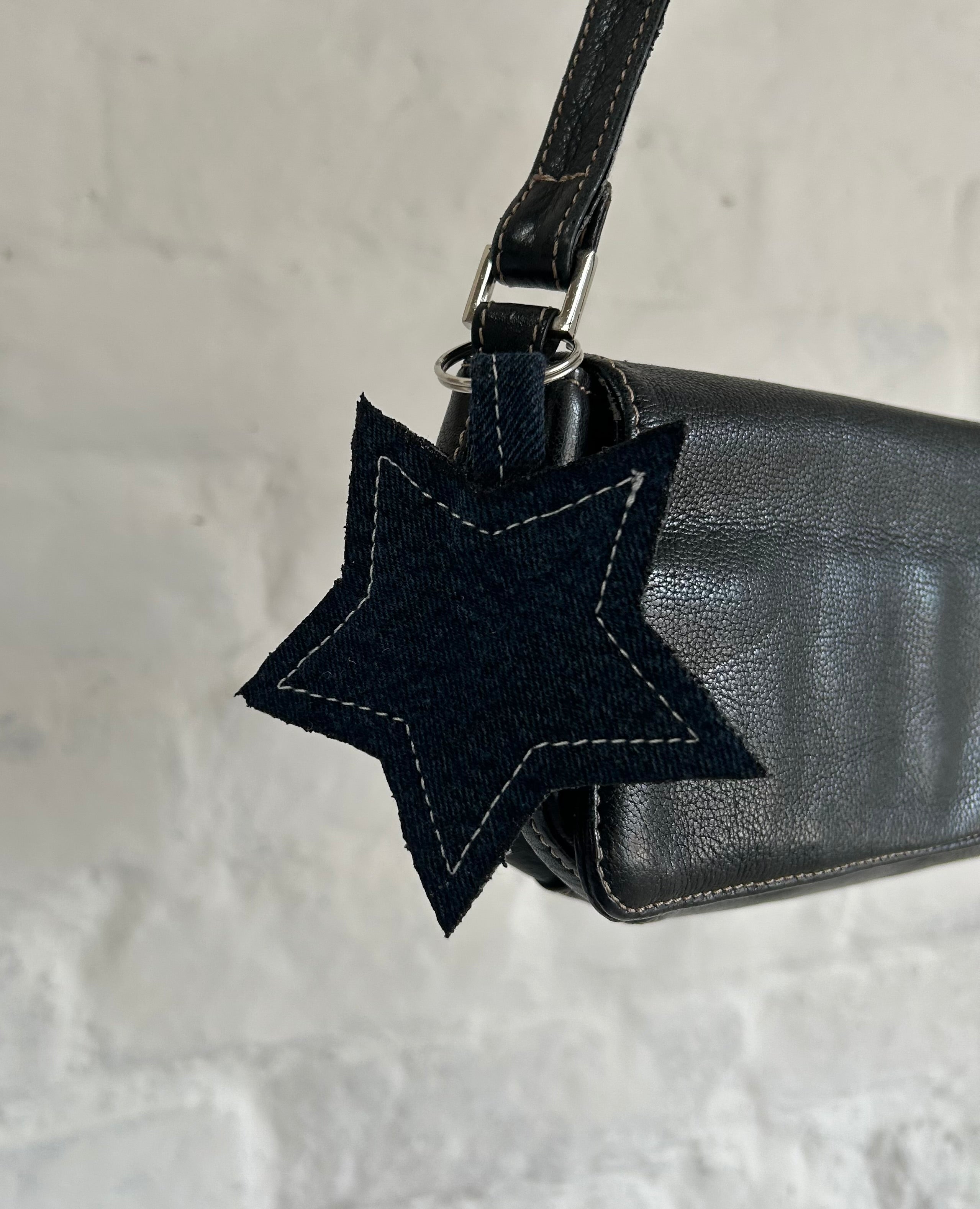 Dark denim star keyring