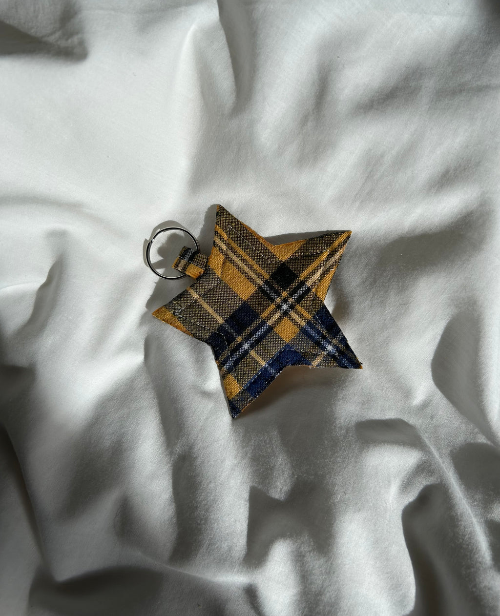 Yellow and blue star keyring