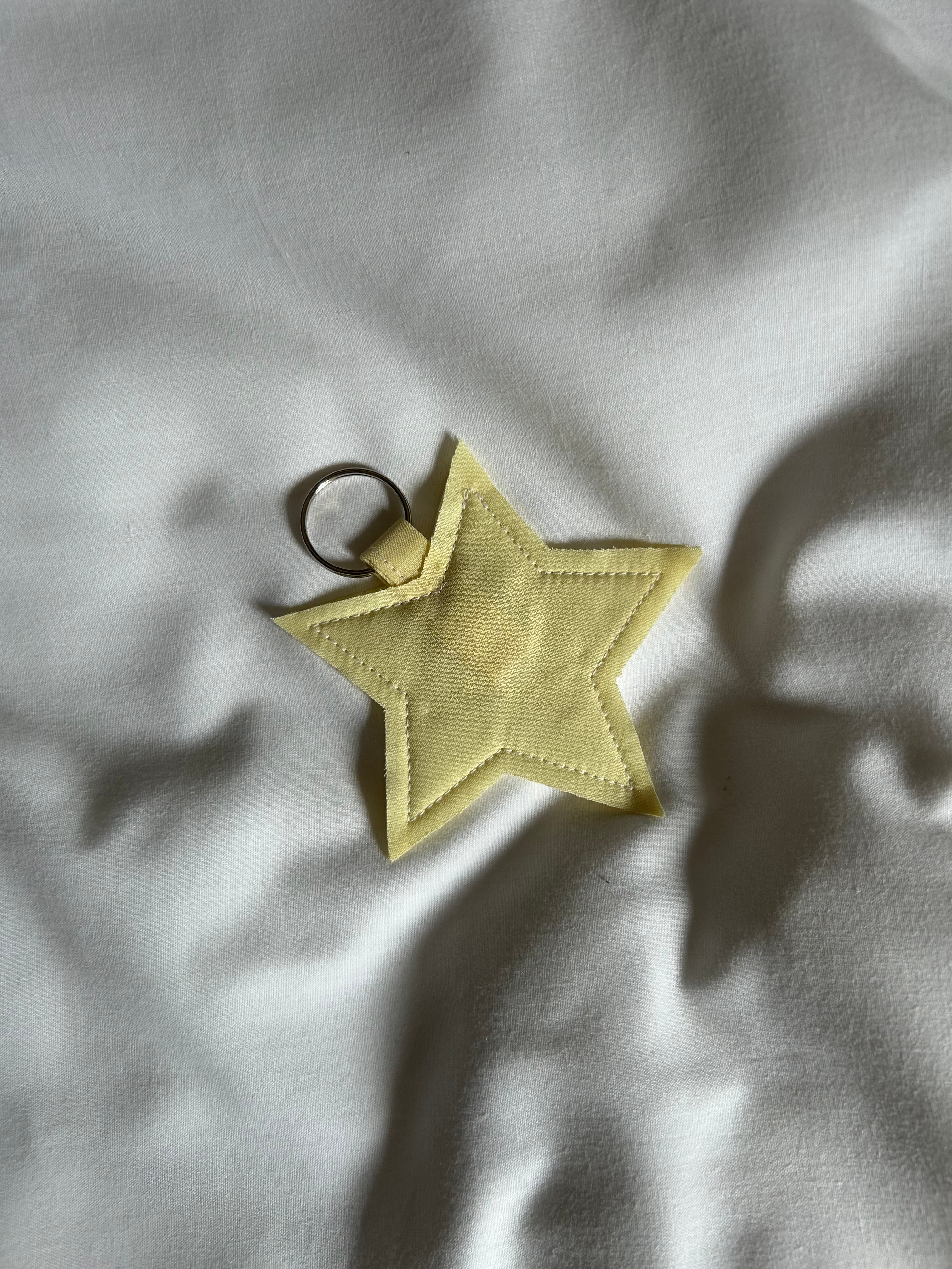 Plain yellow star keyring