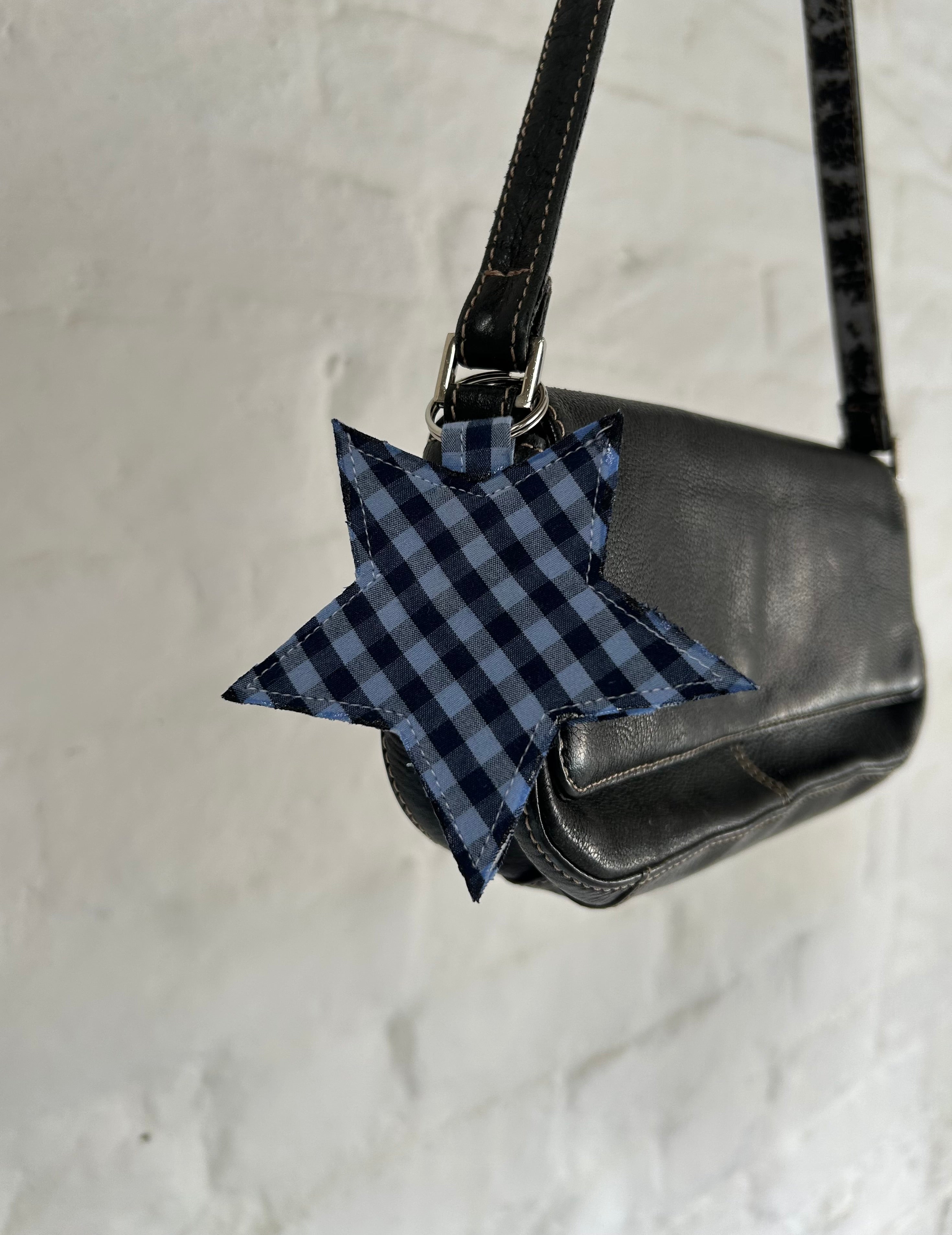 Blue checkered star keyring
