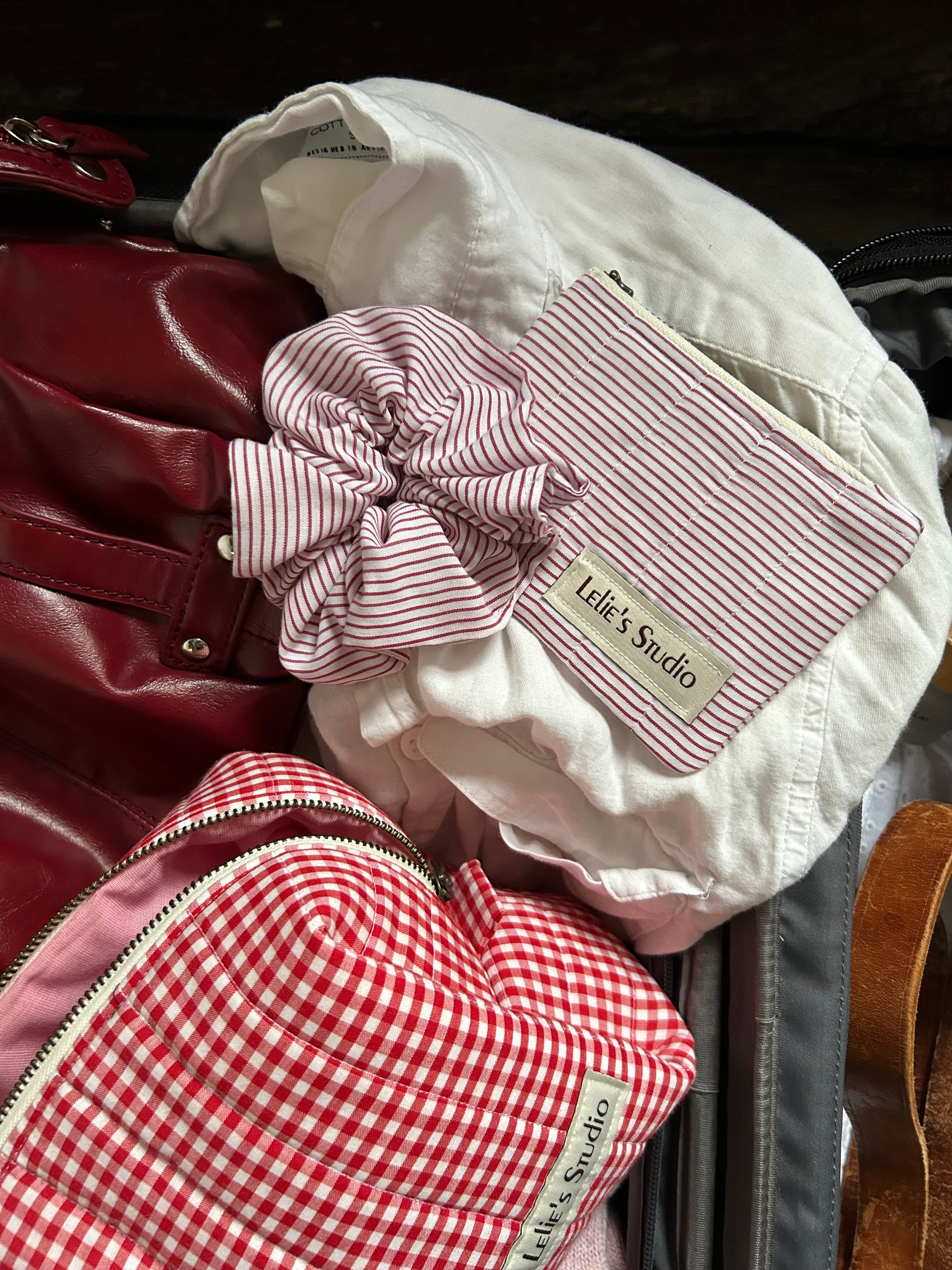 White and red coin purse