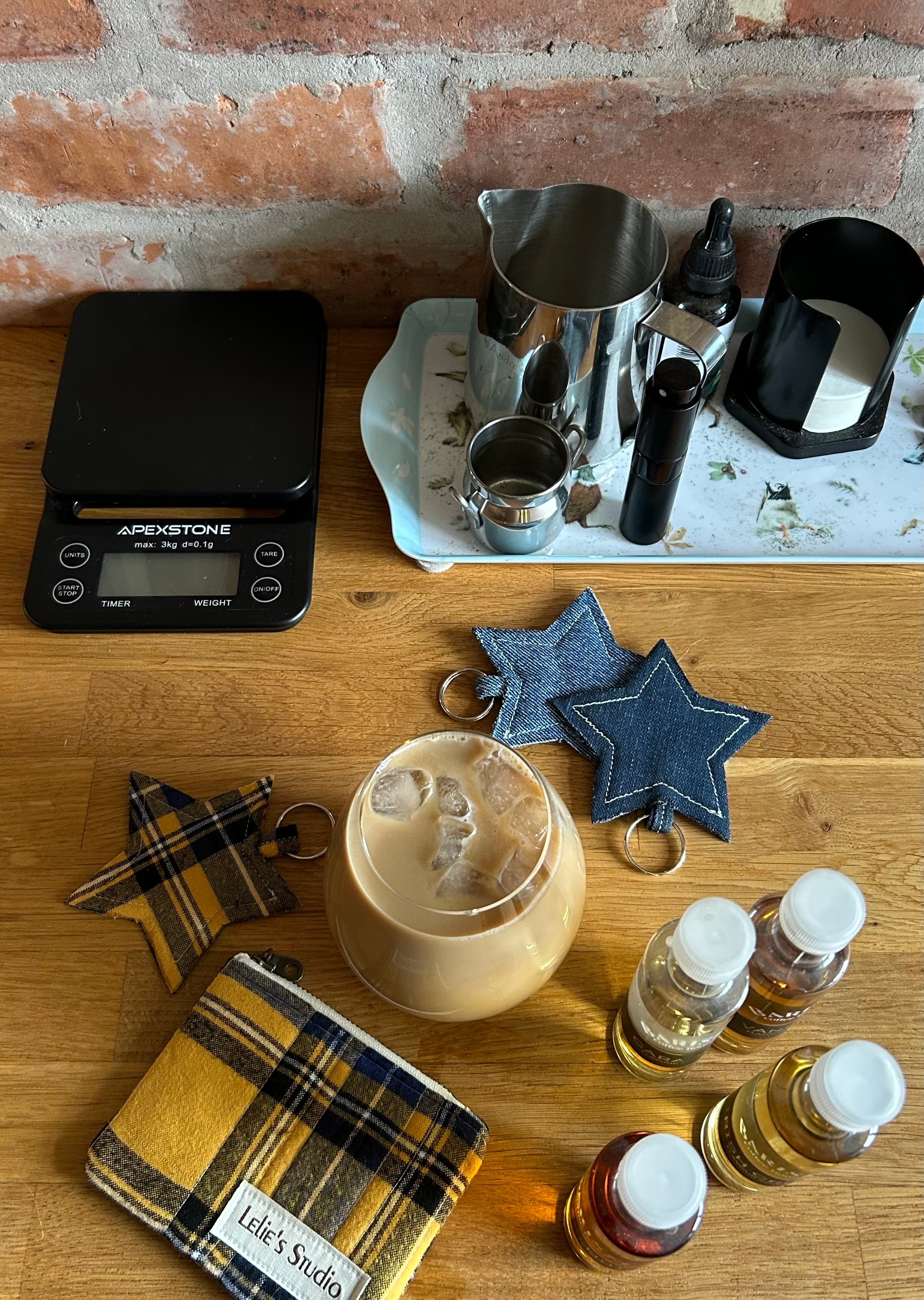 Yellow and blue star keyring