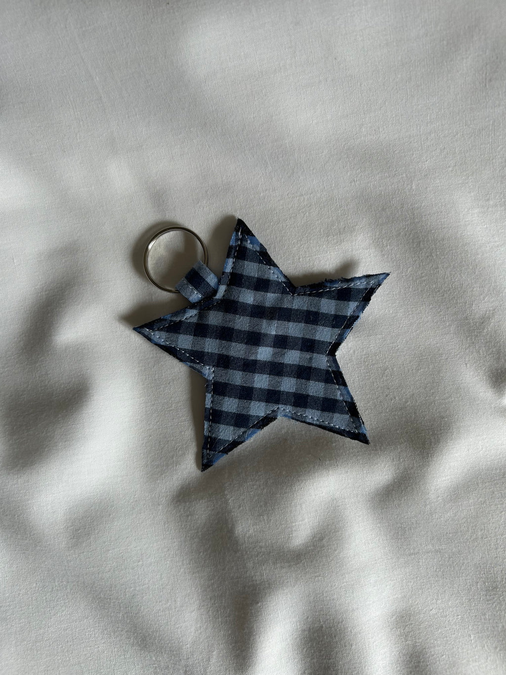 Blue checkered star keyring