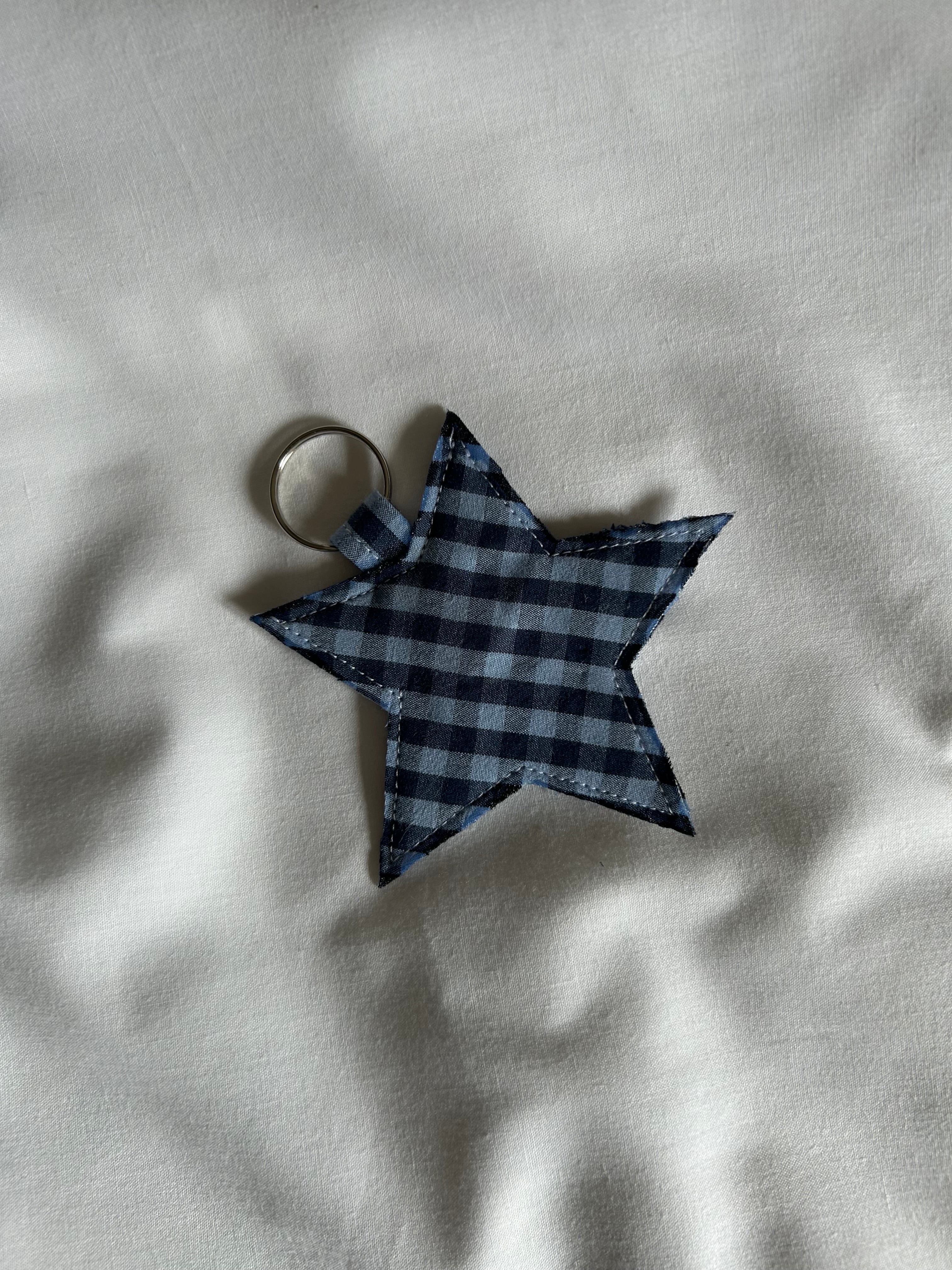 Blue checkered star keyring